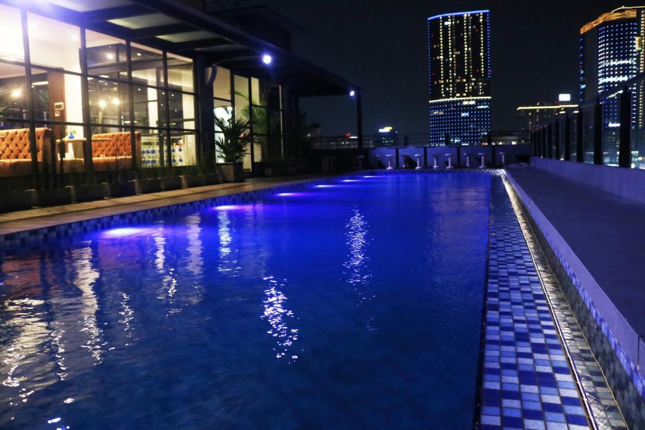 Surabaya River View Hotel ภายนอก รูปภาพ