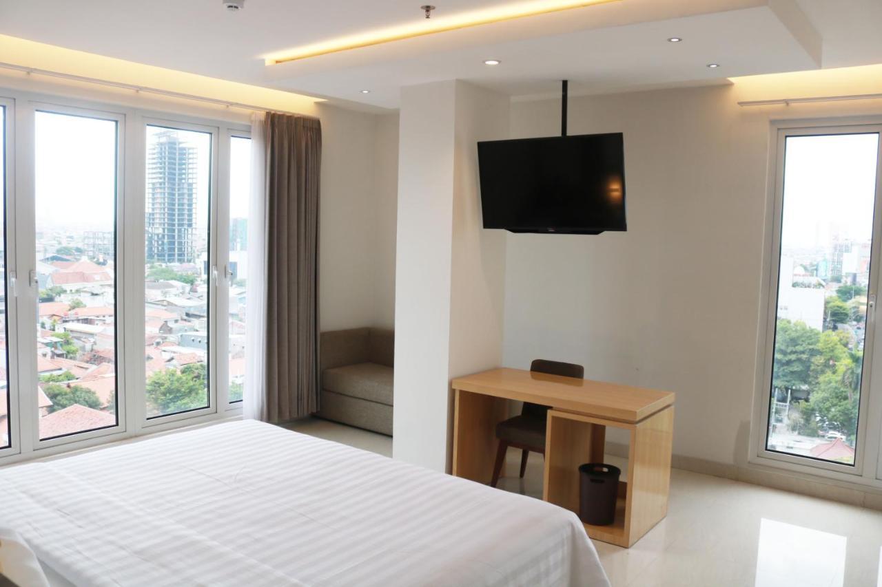 Surabaya River View Hotel ภายนอก รูปภาพ
